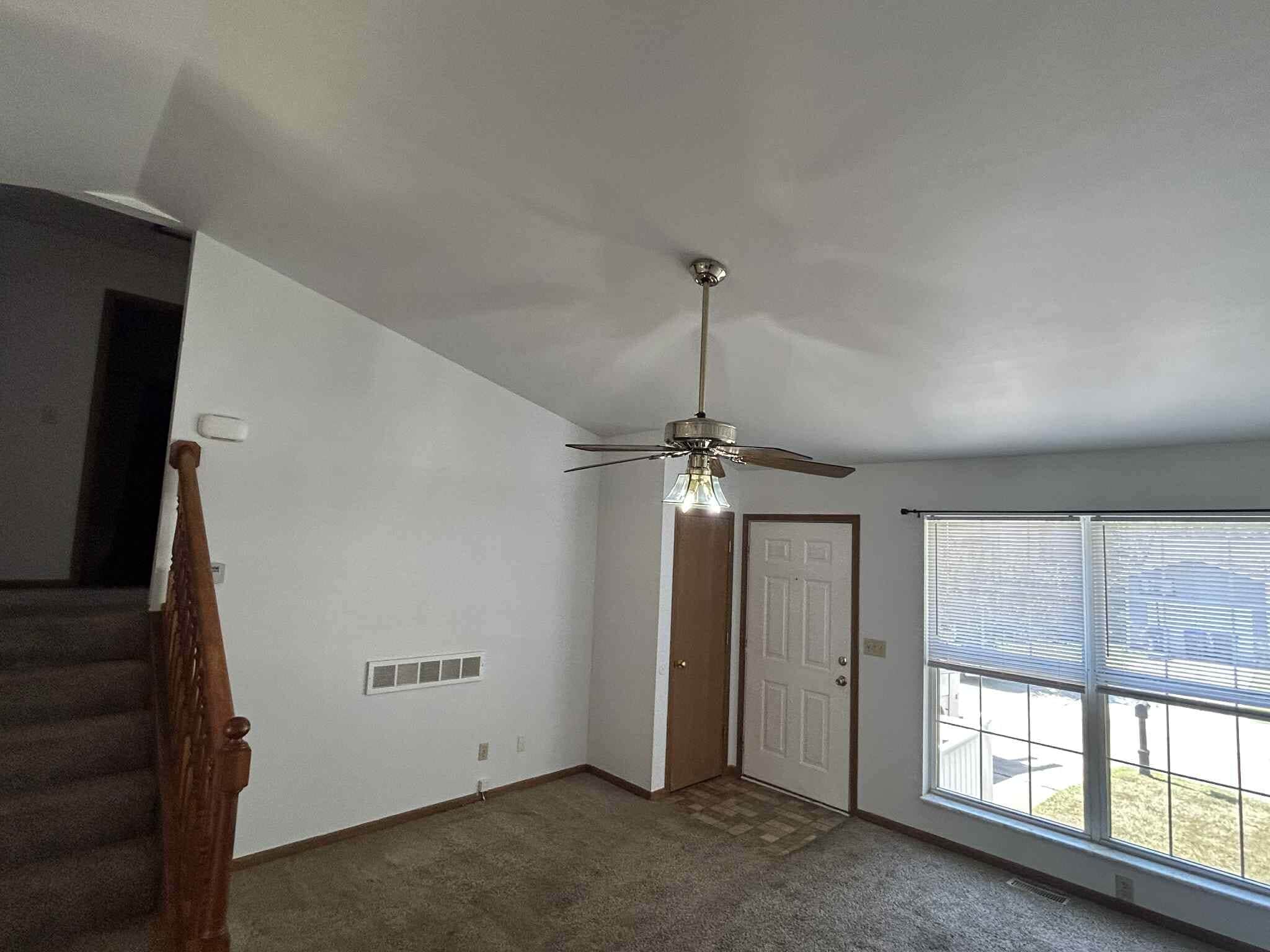 Building Photo - 432 Omar Ct