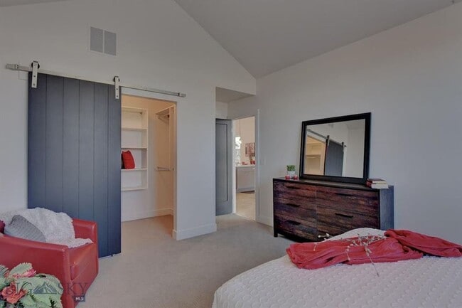 Building Photo - Gorgeous Single Family Home for Rent in No...