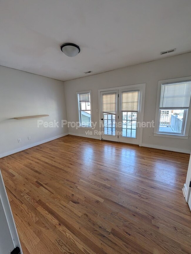 Building Photo - 1510 W Leigh St