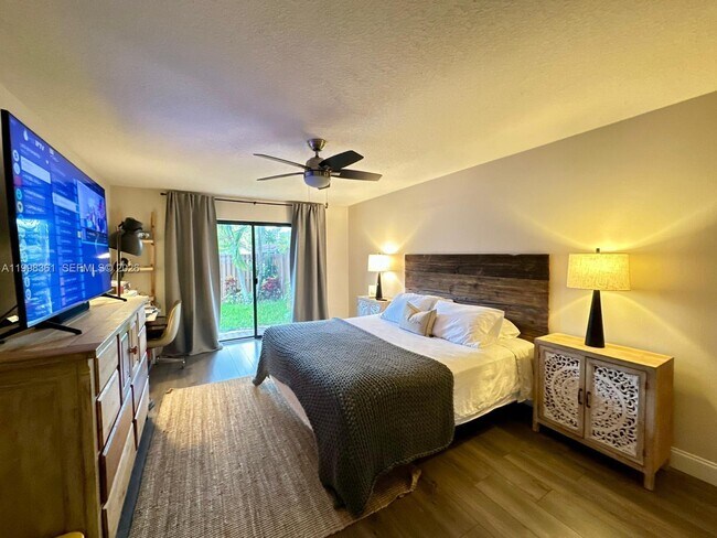 Building Photo - 2089 Augusta