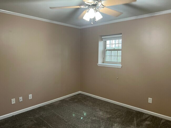 Building Photo - Walston Bridge Apartments