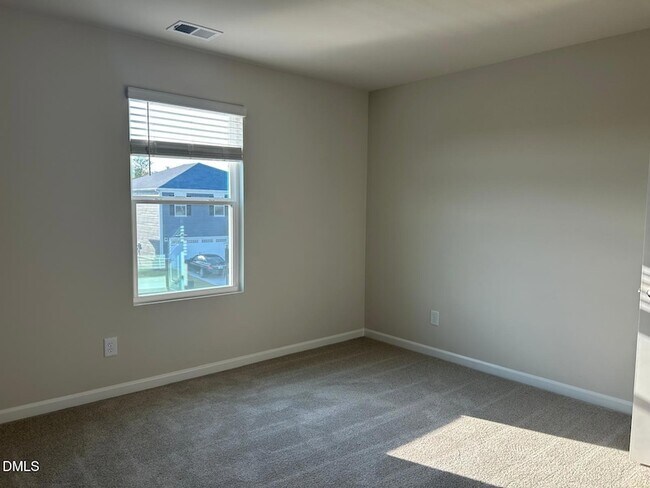 Building Photo - 1220 Whitespire Wy