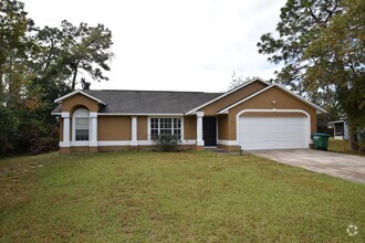 Building Photo - 3 bedroom, 2 bath home with over 1600 sqft...