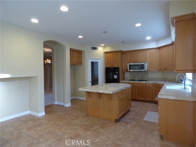 Building Photo - 7238 San Carmela Ct