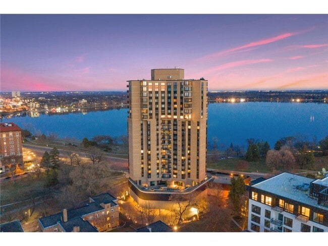 Building Photo - 2950 Dean Pkwy
