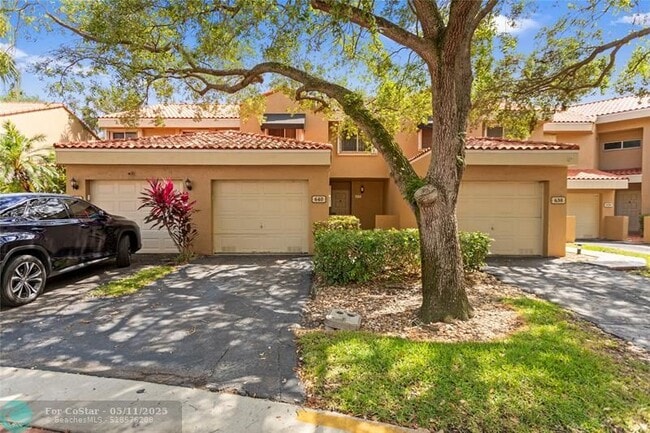 Primary Photo - 640 N University Dr