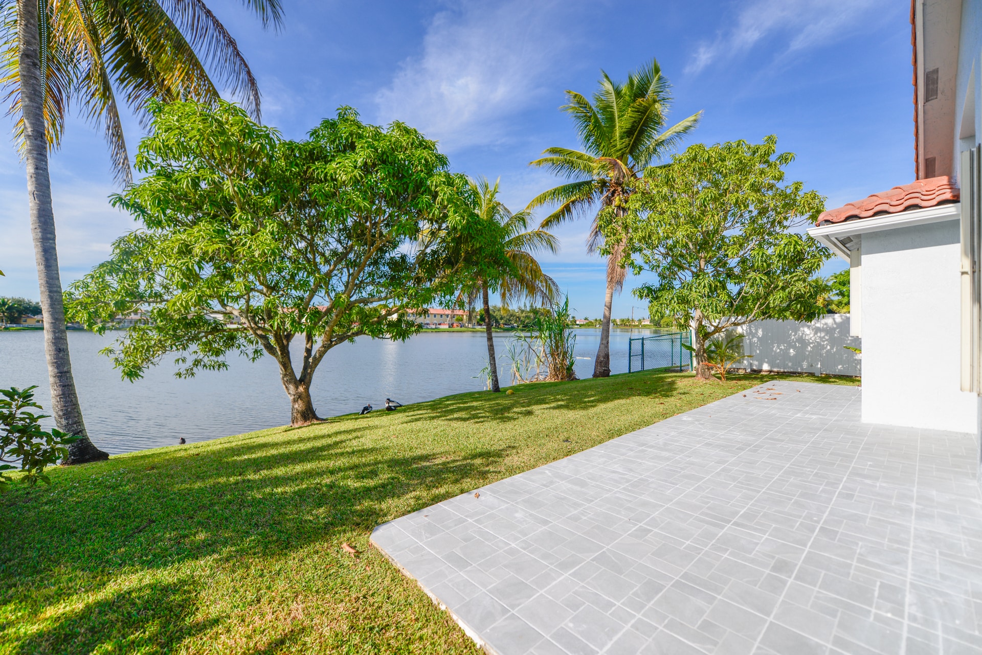 Building Photo - 5290 SW 134th Ave