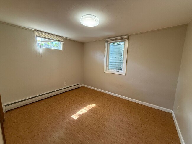 Building Photo - Charming 4-Bedroom Ranch Near Downtown Littleton!!