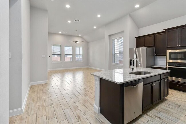 Building Photo - 112 Barrel Bnd