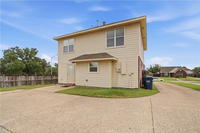 Building Photo - 2443 Pintail Loop