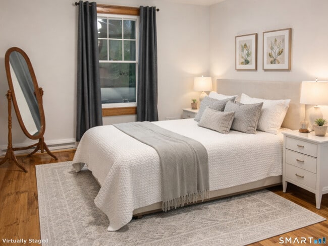 Building Photo - 28 Sugar St