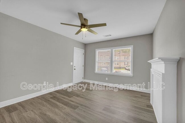 Building Photo - 21 Andrews Ct