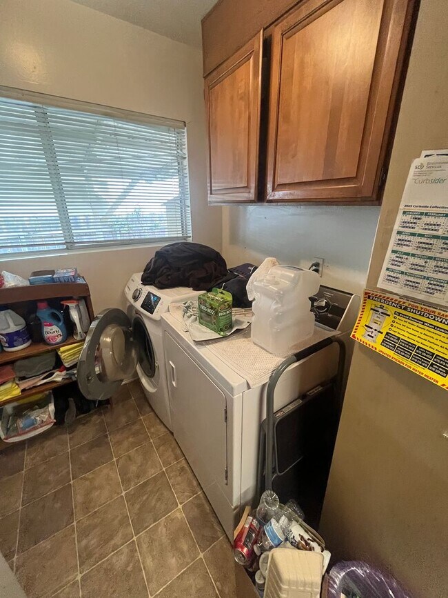 Building Photo - 3 Bedroom, 2 Bathroom Home in Normal Heights