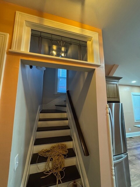 strage staircase - 45 Saint Johns Pl