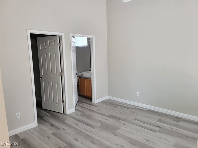 Building Photo - 2809 El Cubano Ct