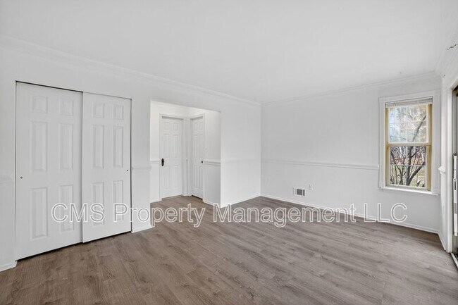 Building Photo - 1803 Poplar Ct