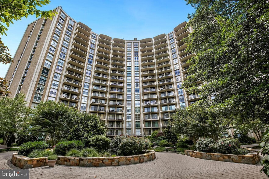 Luxury Highrise - 9039 Sligo Creek Pky