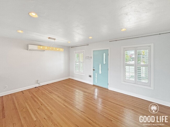 Building Photo - Unique 3BD/2BA Home in El Cerrito with Panoramic Views, Trex Deck & Large Yard