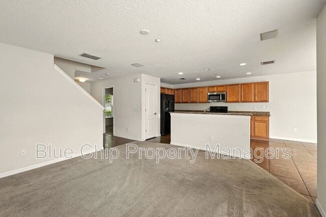 Building Photo - 13800 Golden Russet Dr