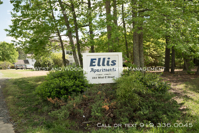 Building Photo - Great Two Bedroom Apartment in Butner