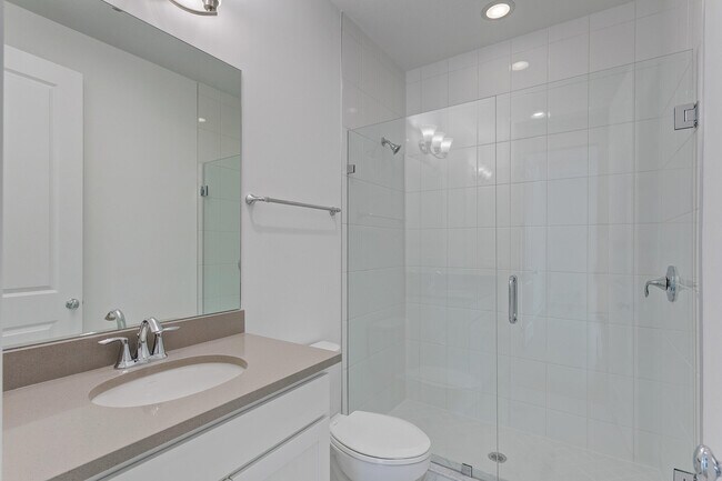Building Photo - 13559 Artisan Cir