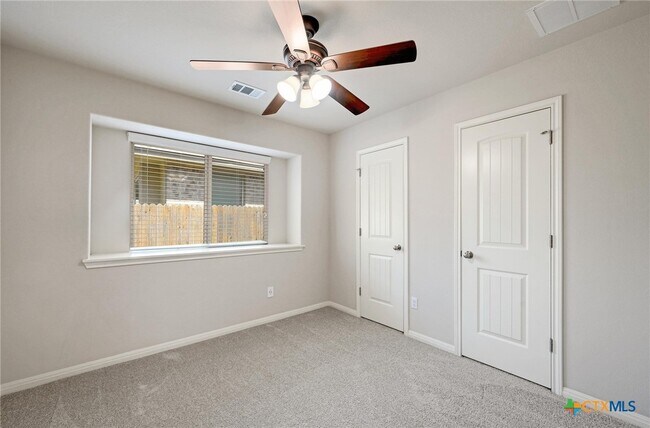 Building Photo - 2500 Highland Haven Dr