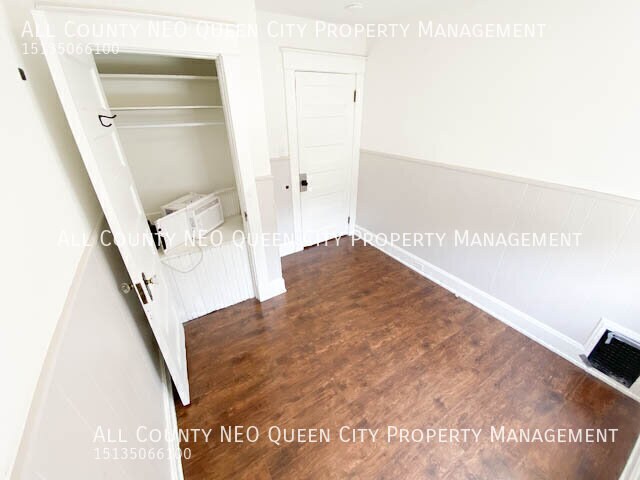 Building Photo - 2348 Highland Ave