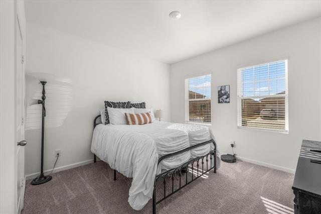 Building Photo - 4916 Knob Dr