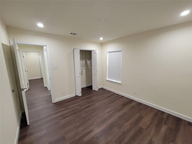 Building Photo - 8709 Donna Gail Dr