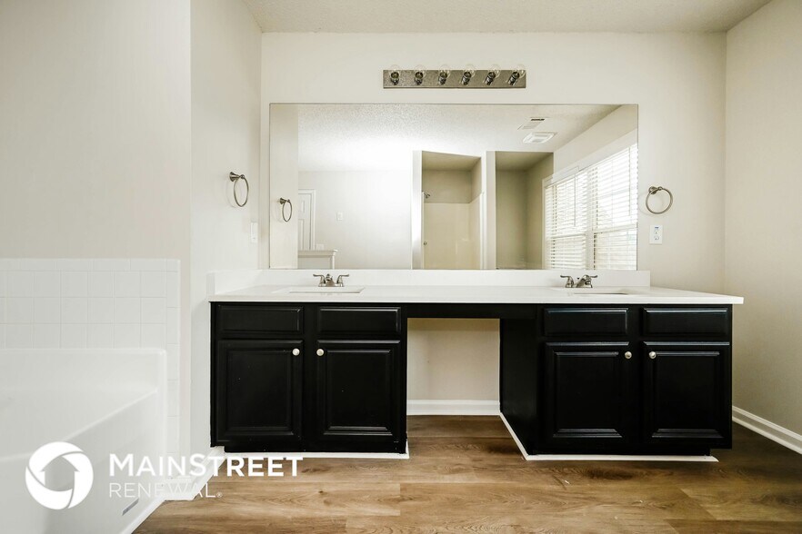 Building Photo - 11624 Flemming Cove Dr