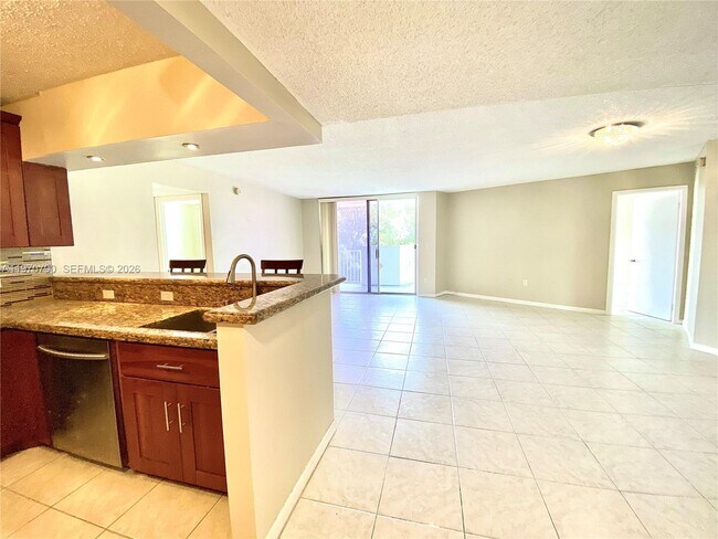 Building Photo - 1300 NE Miami Gardens Dr