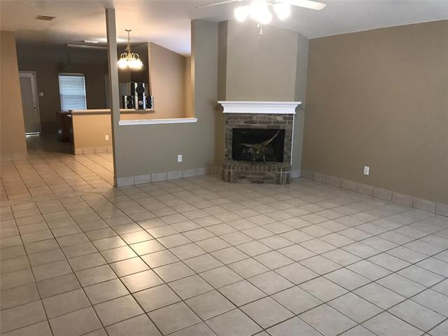 Building Photo - 524 Caravan Dr
