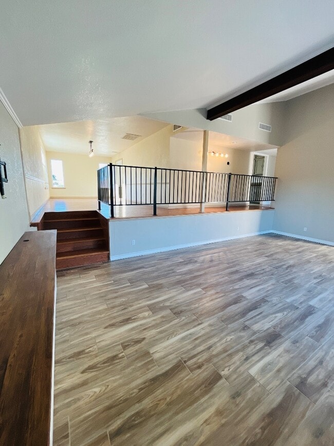 Building Photo - 6407 Los Altos Dr