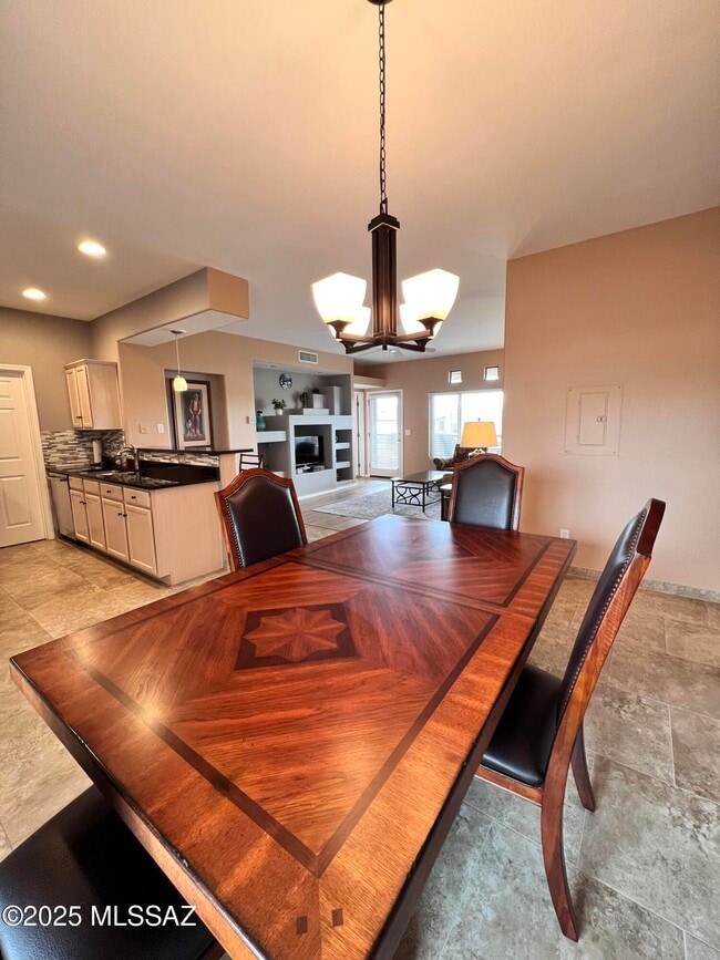Building Photo - 655 W Vistoso Highlands Dr
