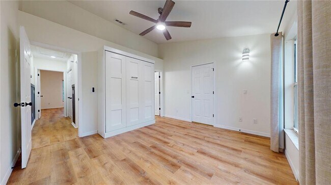 Building Photo - 315 S Edison Ave