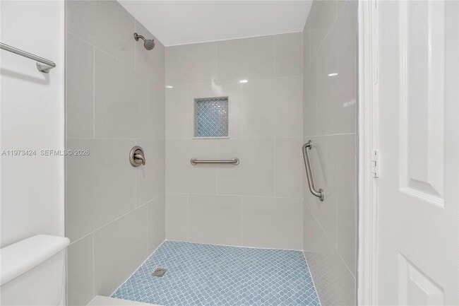 Building Photo - 151 SW 117th Ave