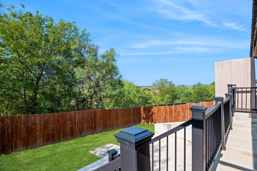 Building Photo - 5503 Chase Cyn