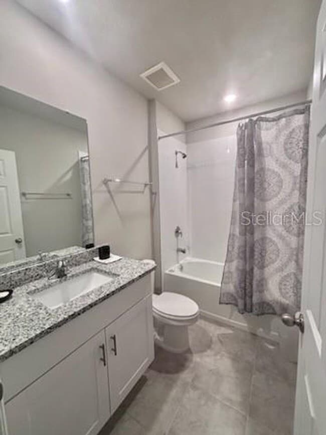 Building Photo - Haines City Home