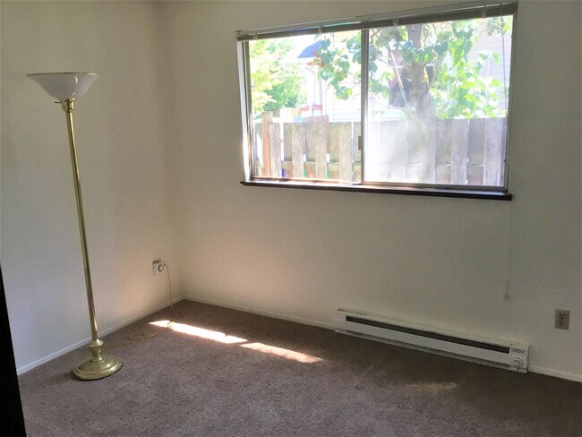 Building Photo - Arbor Lodge Ranch