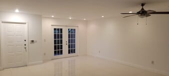 Building Photo - 11648 SW 91st Ter
