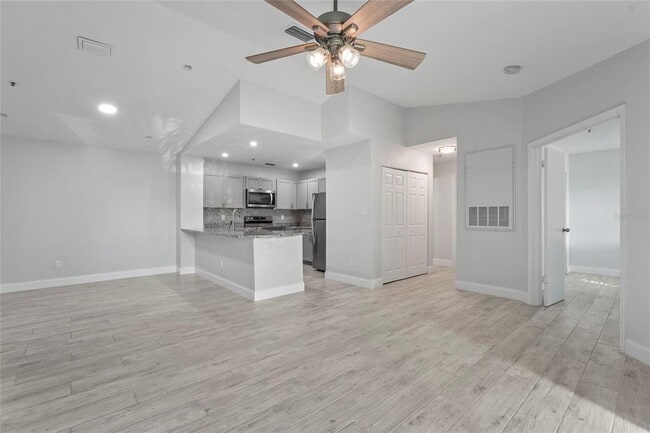 Building Photo - 4045 Crockers Lake Blvd