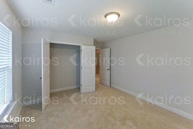 Building Photo - 237 Western Red Cedar Dr