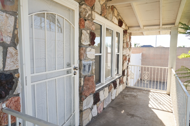 Building Photo - 606 E Realty St