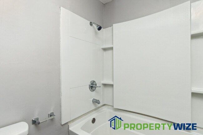 Building Photo - 517 Mosher St