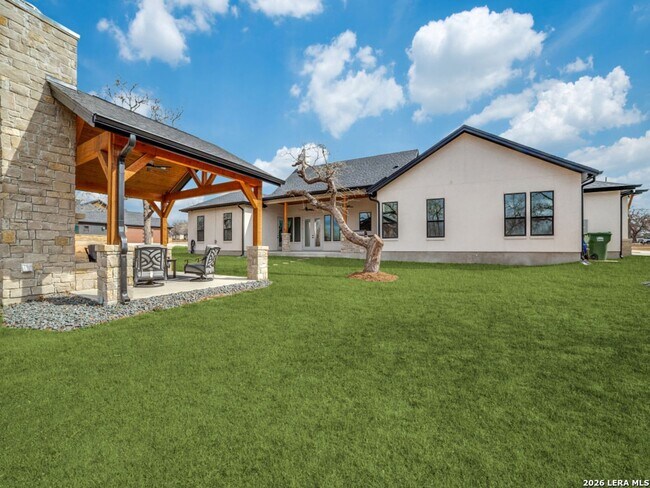 Building Photo - Great Custom Built Home at Atkins, TX