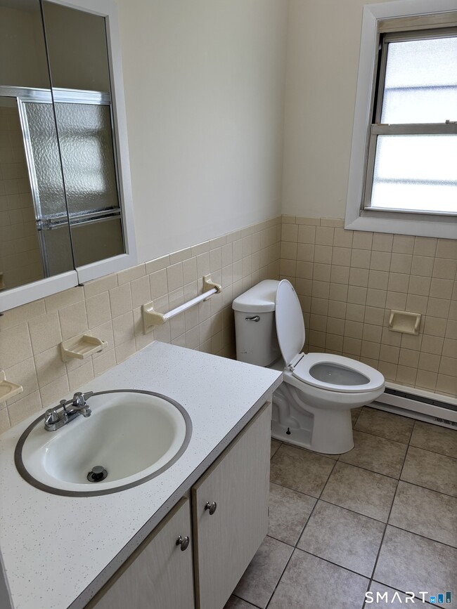 Building Photo - 26 Elmview Cir