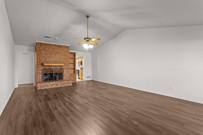 Building Photo - 6505 Towne Park Dr