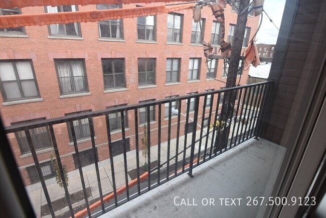 Building Photo - 330 Cambridge St