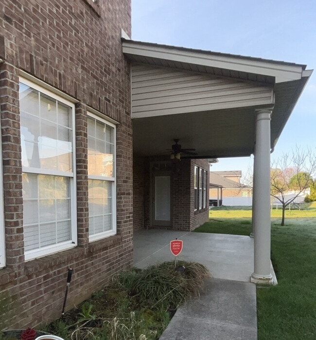 Building Photo - 4BR Home in Summer Rose with Two Primary Suites | 3,271 Sq Ft | Flexible Layout