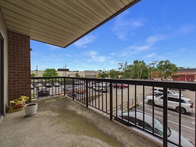 Building Photo - 3920 Mystic Valley Pkwy